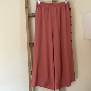 Flowy capri length pants